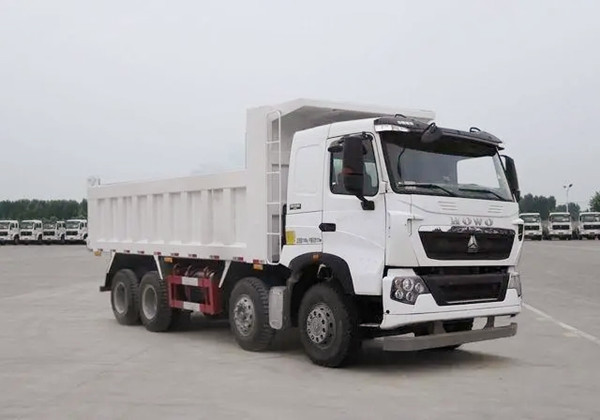 Maintenance des camions de benne basculante
