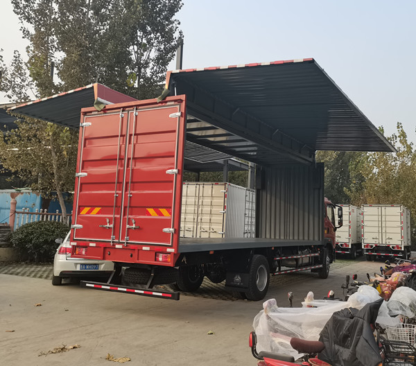 Truck Howo Wing Span