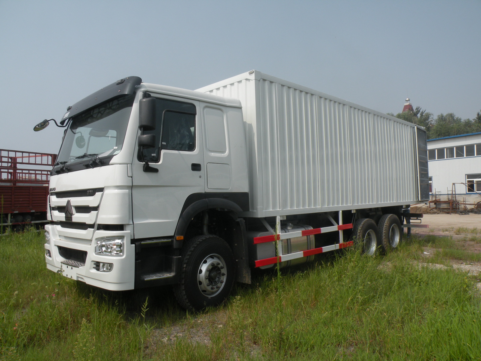 HOWO 6 &times; 4 Atelier Truck-4