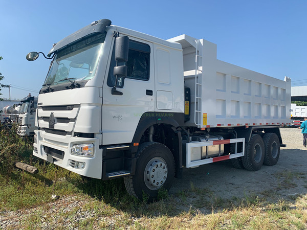 10-Wheels-Dump-camion_ 副
